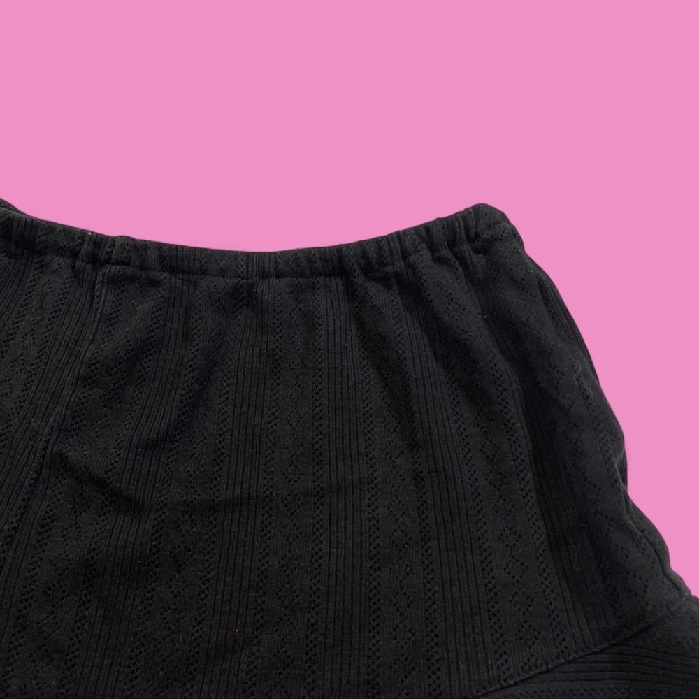 Tobi Black Ruffle Shorts - Picture 2 of 8